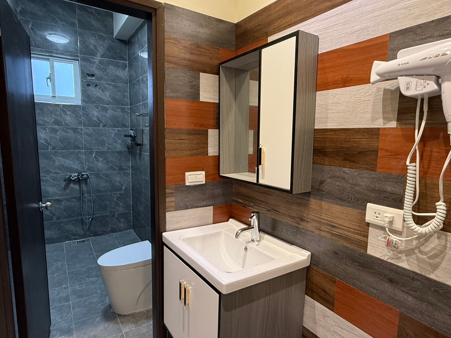 (郎島村)鴻昇白屋三館的第8張圖片